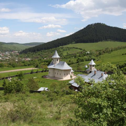 Mănăstirea Peştera Gârcina